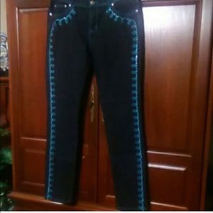 Mid Rise Néeso Jeans NWT Size Juniors XL